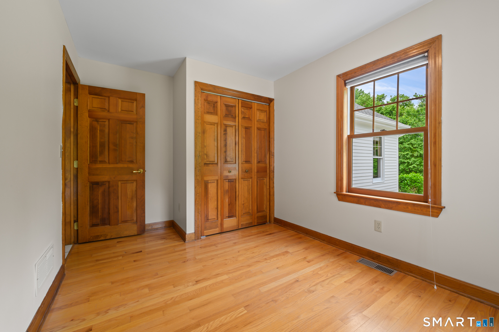 286 Mirey Dam Road Middlebury, CT 06762 - Photo 18 of 38 1st floor office or bedroom