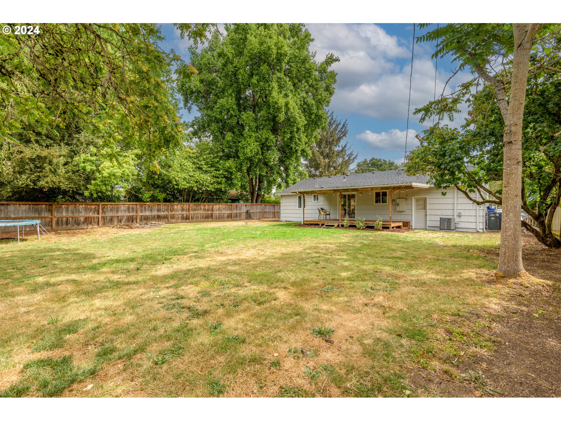 658 Baxter Street Eugene, OR 97402 - Photo 24 of 30 Gallery Image 24