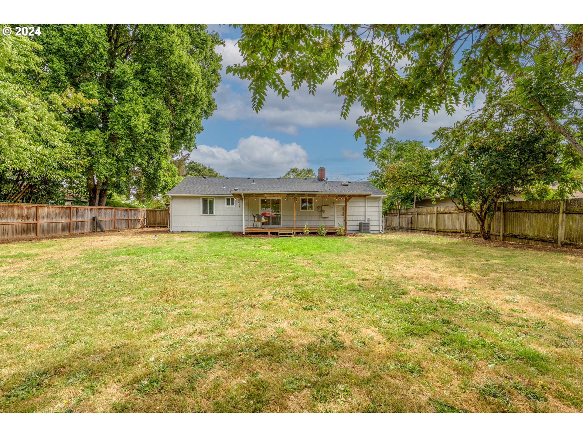 658 Baxter Street Eugene, OR 97402 - Photo 25 of 30 Gallery Image 25