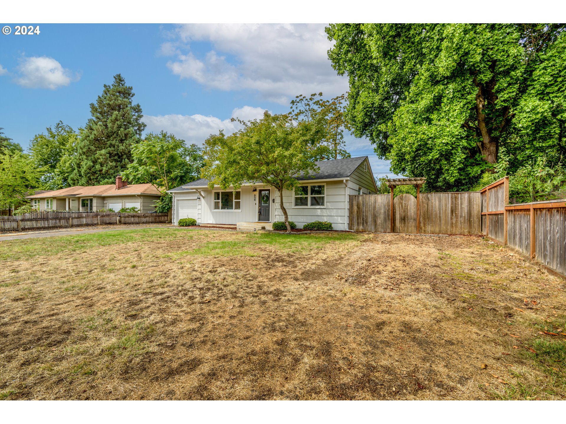 658 Baxter Street Eugene, OR 97402 - Photo 3 of 30 Gallery Image 3