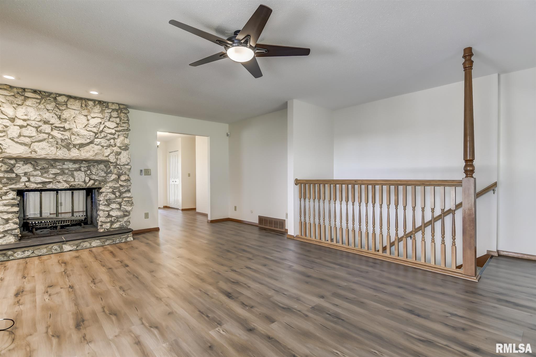 2939 County Road 4 1/2 East Springfield, IL 62707 - Photo 14 of 39 Gallery Image 14
