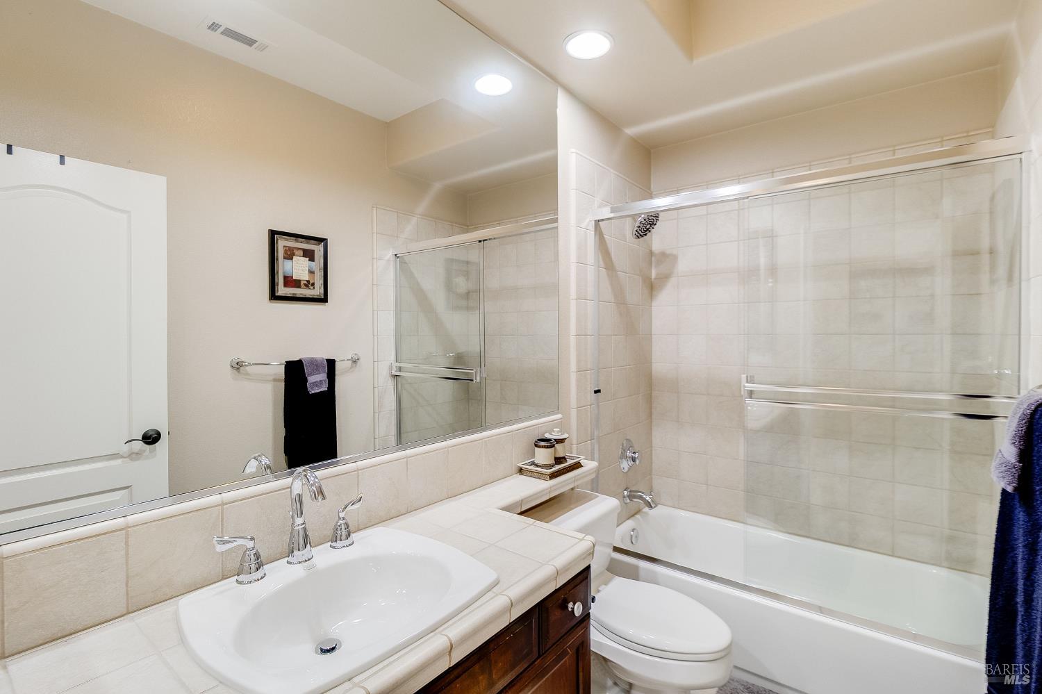5325 Carole Ridge Court Fairfield, CA 94534 - Photo 15 of 86