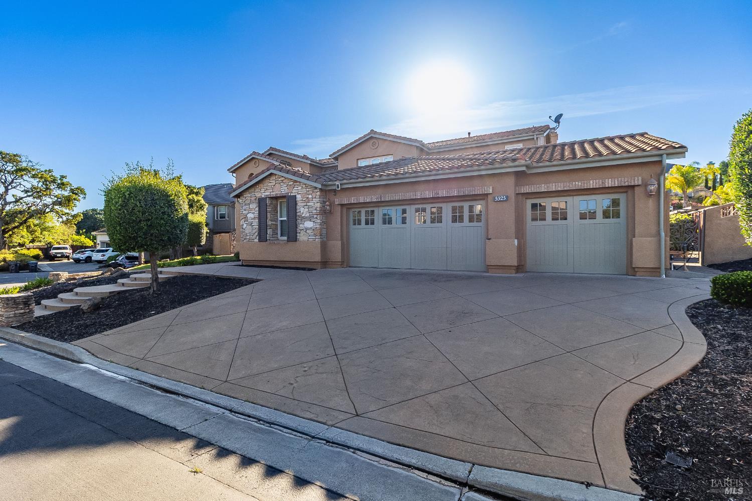 5325 Carole Ridge Court Fairfield, CA 94534 - Photo 3 of 86