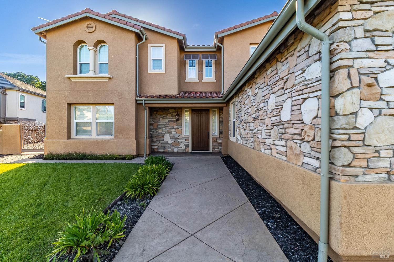5325 Carole Ridge Court Fairfield, CA 94534 - Photo 10 of 86