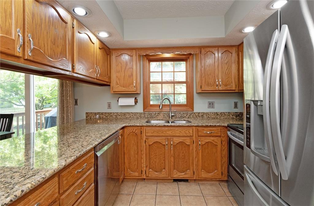 8010 Castle Cove Road Indianapolis, IN 46256 - Photo 14 of 35 Gallery Image 14