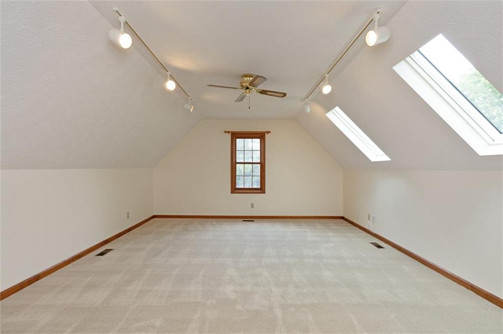 8010 Castle Cove Road Indianapolis, IN 46256 - Photo 20 of 35 Gallery Image 20