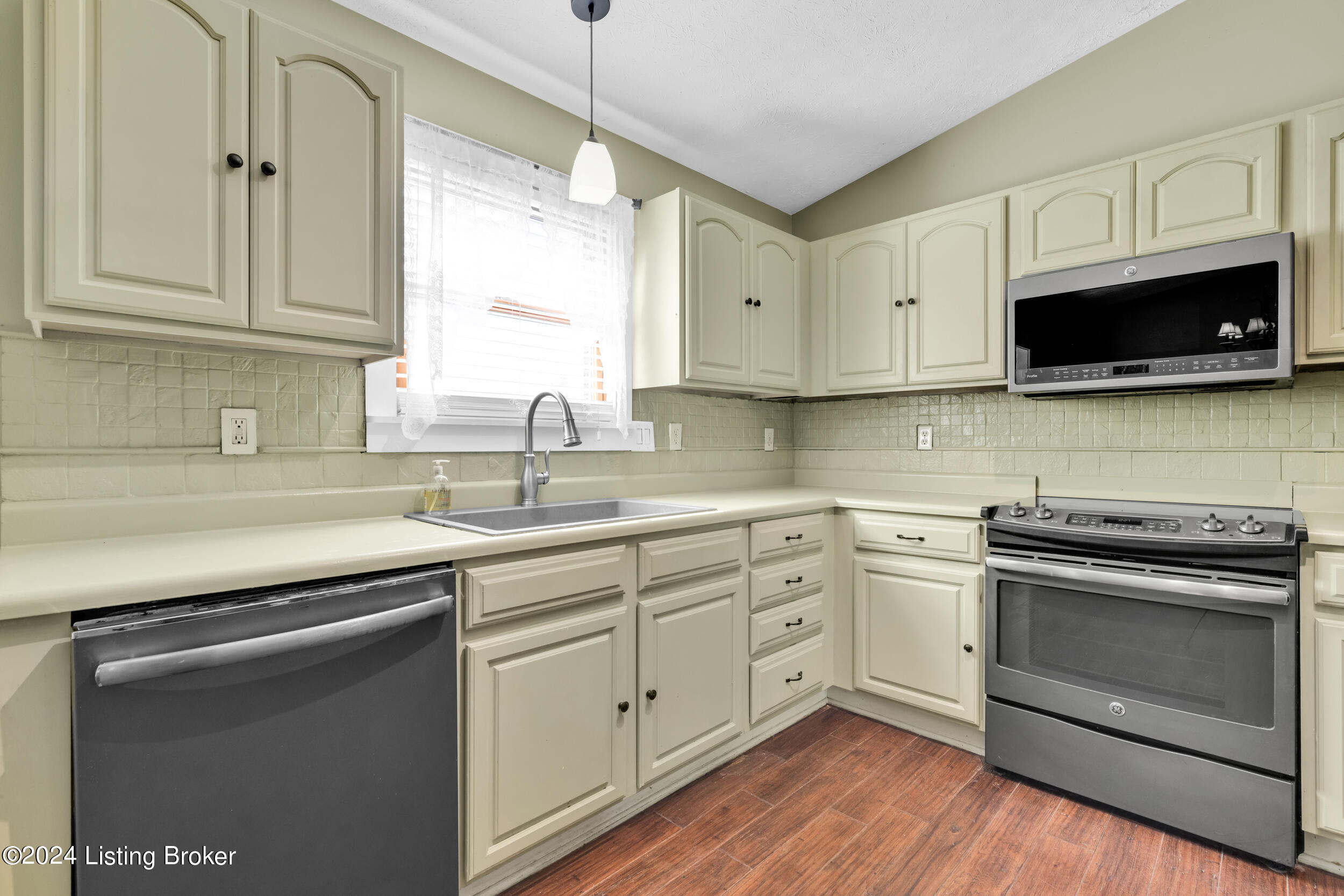 4117 Hardesty Ridge Road Taylorsville, KY 40071 - Photo 22 of 41 20241021-dsc06875