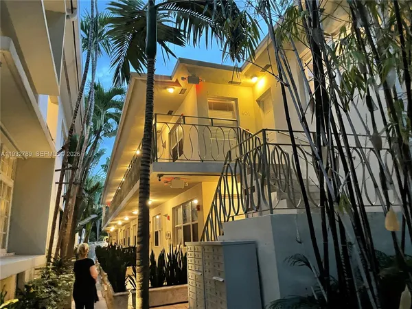 $245,000 | 1340 Drexel Avenue, Unit 406, Miami Beach, FL 33139