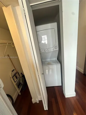 a view of a storage in an empty room