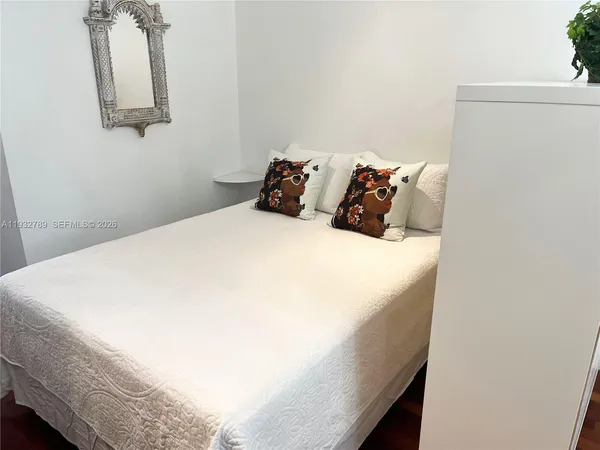 $245,000 | 1340 Drexel Avenue, Unit 406, Miami Beach, FL 33139