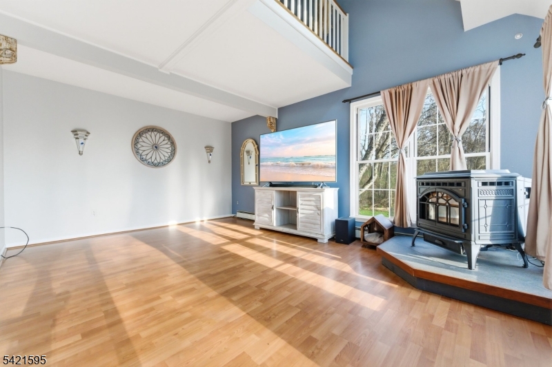 675 Uniontown Road Phillipsburg, NJ 08865 - Photo 4 of 29