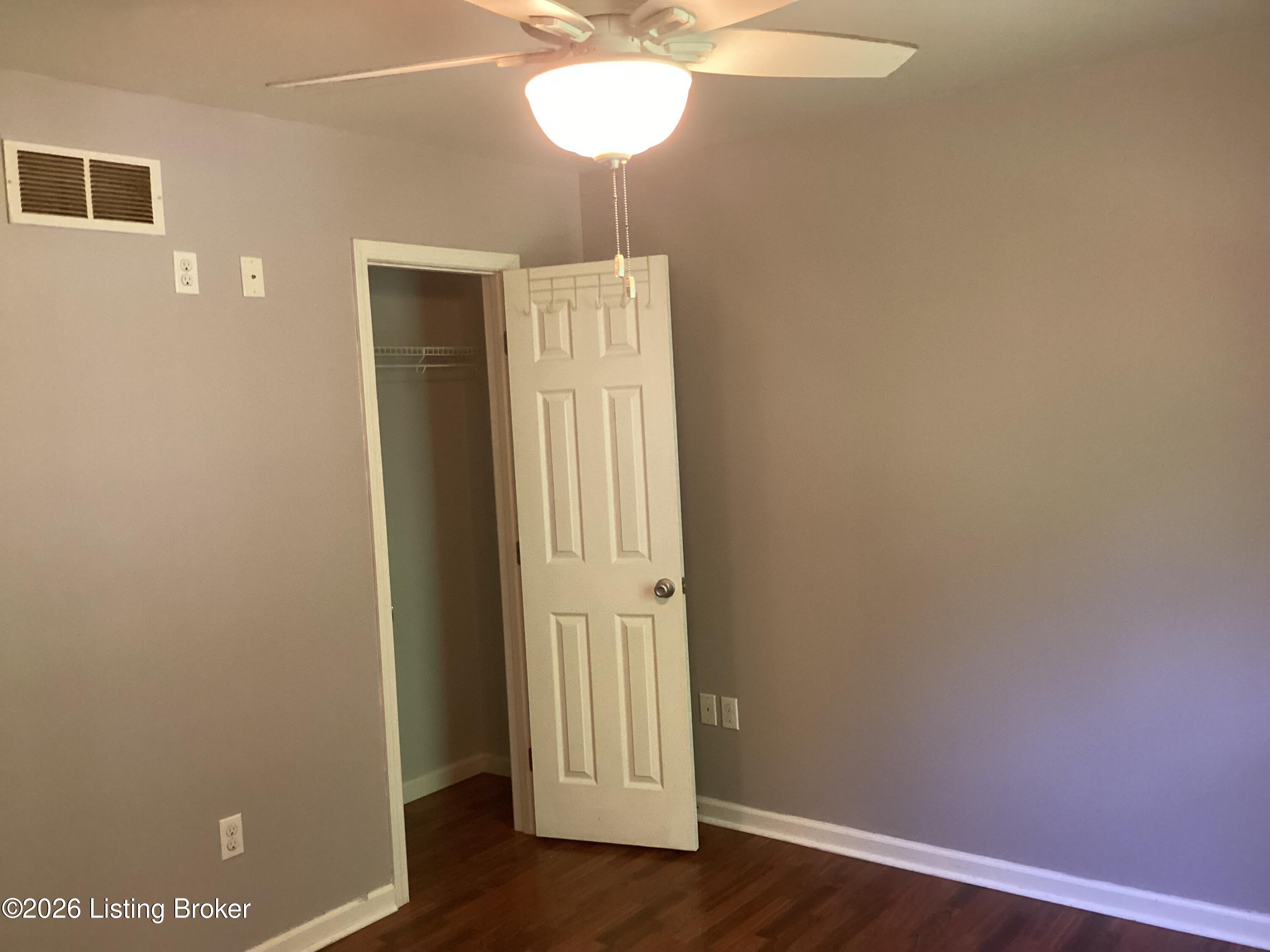 8313 Roseborough Road Louisville, KY 40228 - Photo 15 of 46 IMG_6386