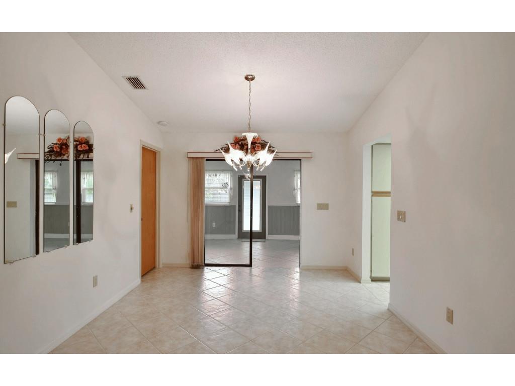 237 Del Monte Road Sebastian, FL 32958 - Photo 6 of 36 Gallery Image 6