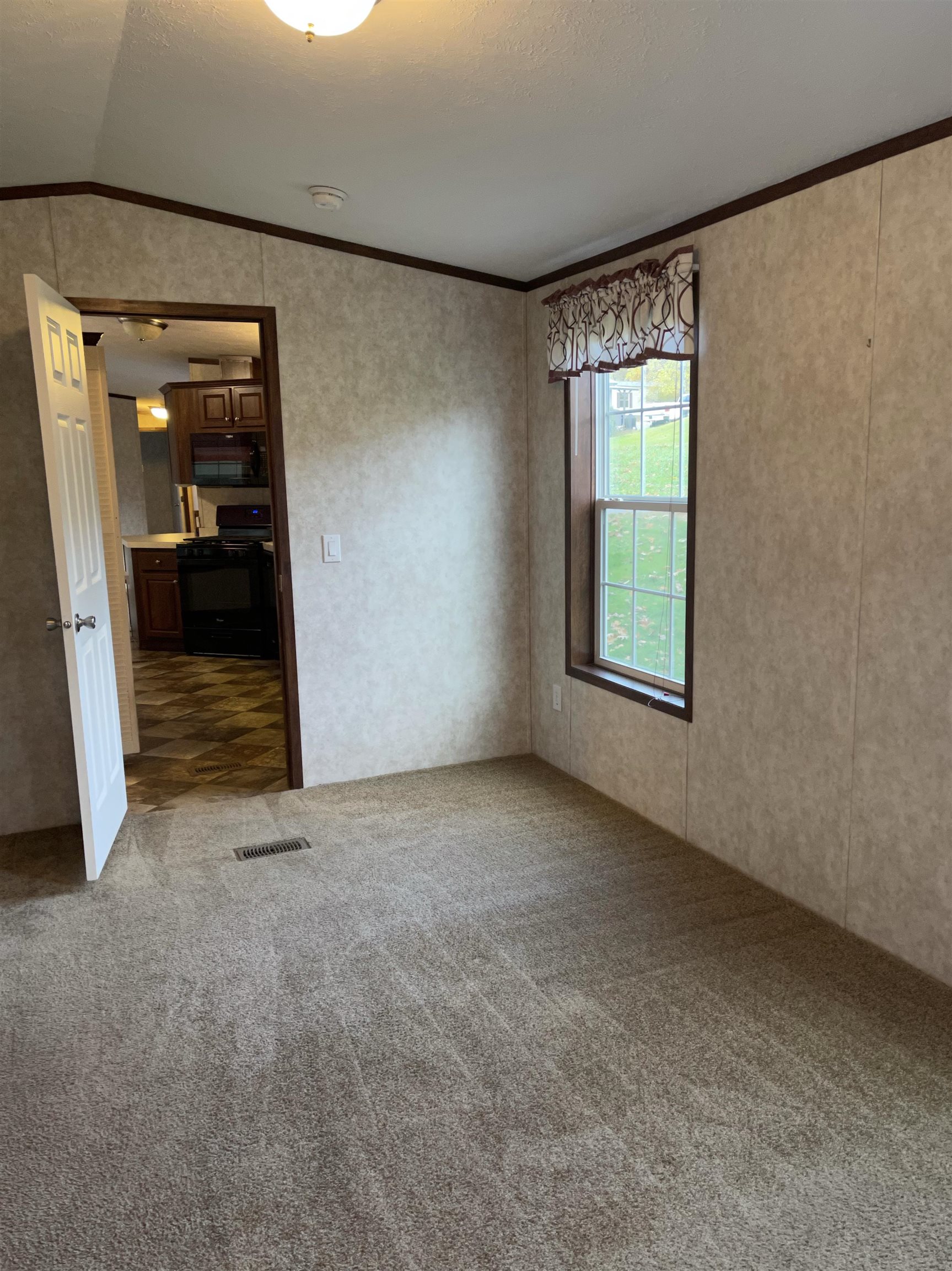 18 Stormy Road Tilton, NH 03276 - Photo 22 of 40