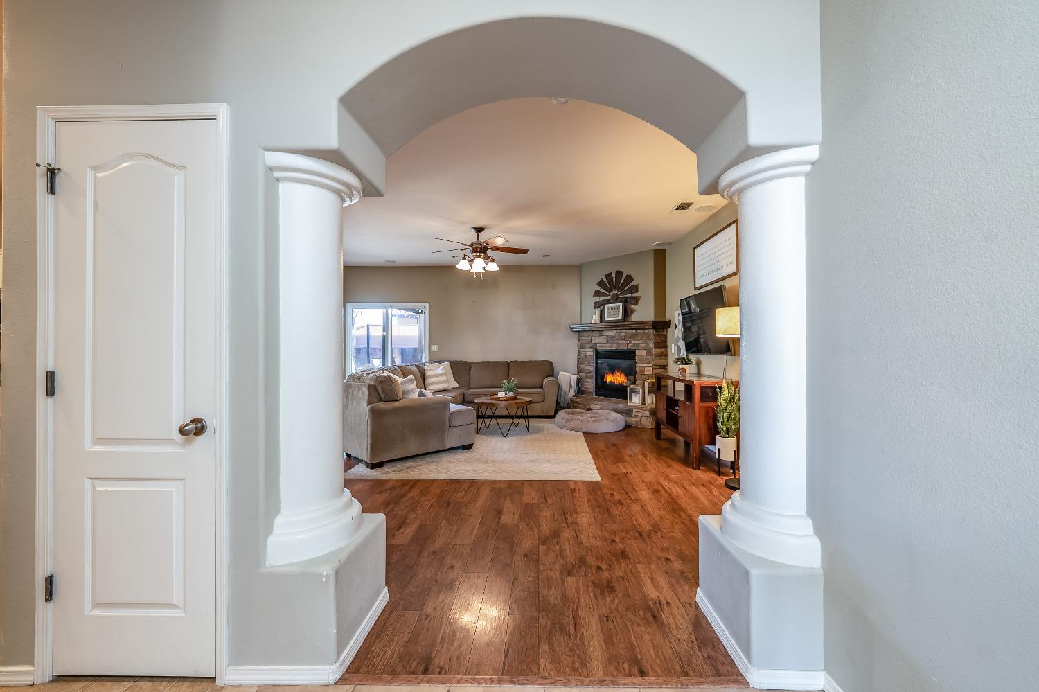 696 Crescent Lane Lemoore, CA 93245 - Photo 22 of 35 a view of a living room and dining room