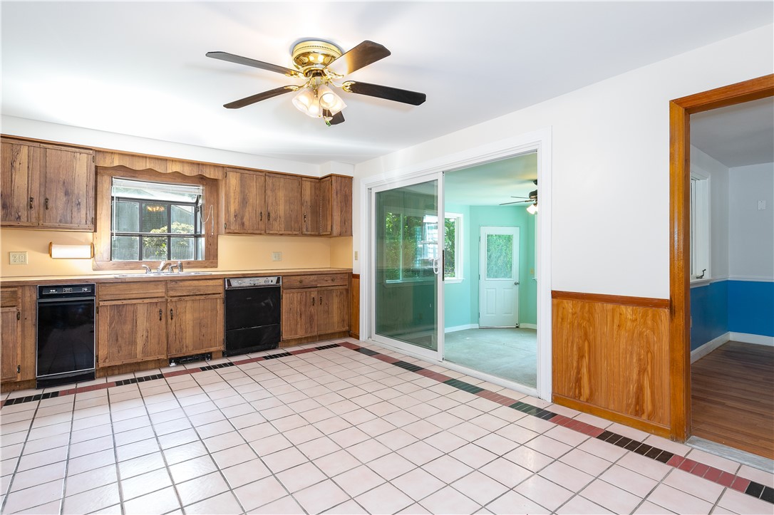 196 Lansdowne Road Warwick, RI 02888 - Photo 13 of 32 Gallery Image 13