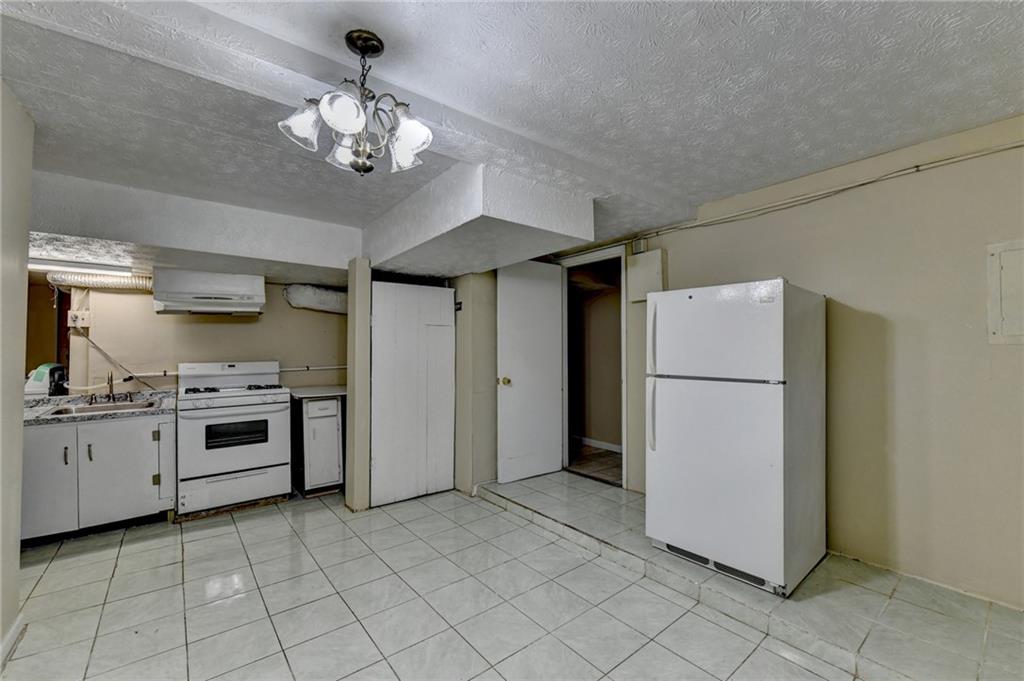 2484 Rhoanoke Drive Duluth, GA 30096 - Photo 26 of 43