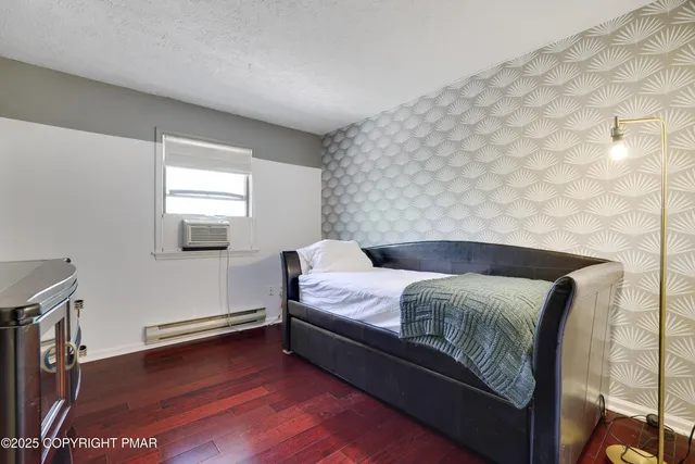 $2,300 | 150 Rim Road, East Stroudsburg, PA 18302