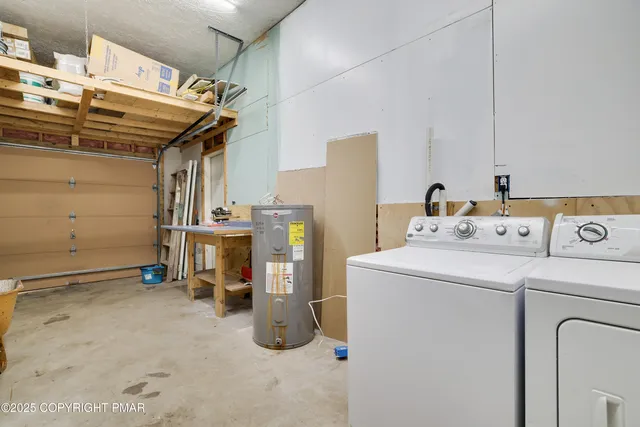 $2,300 | 150 Rim Road, East Stroudsburg, PA 18302