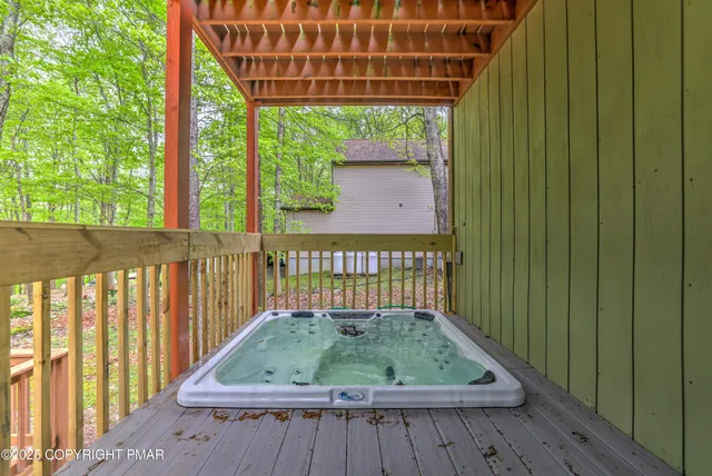 $2,300 | 150 Rim Road, East Stroudsburg, PA 18302