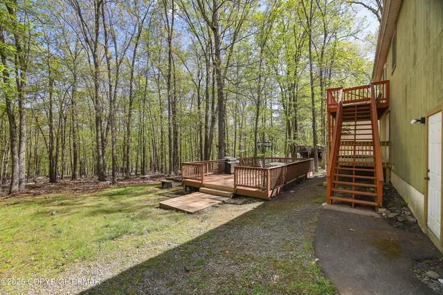$2,300 | 150 Rim Road, East Stroudsburg, PA 18302