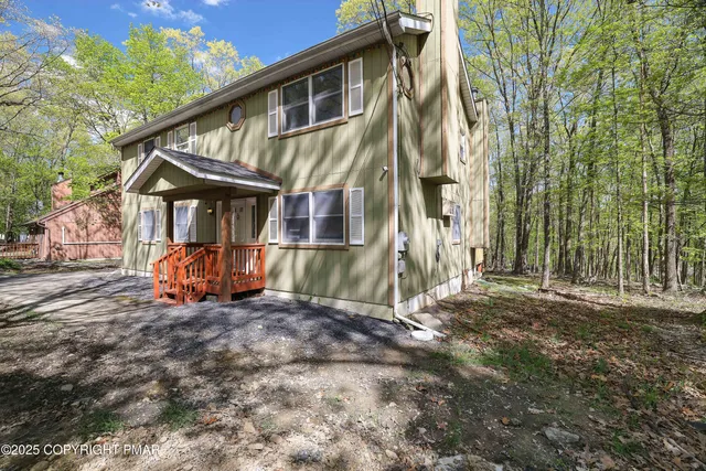 $2,300 | 150 Rim Road, East Stroudsburg, PA 18302