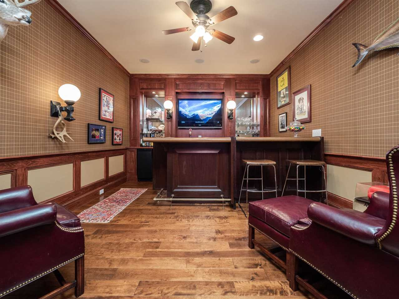 2812 Manning Place Raleigh, NC 27608 - Photo 25 of 29 Lounge