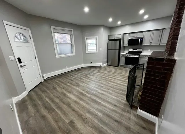 $2,400 | 95 Norfolk Street, Unit 1, Boston, MA 02124