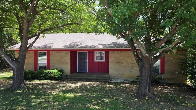 $289,000 | 1777 Highway 1187 Mansfield Tx 76063, Mansfield, TX 76063