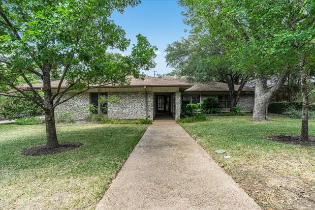 $2,495,000 | 3500 Taylors Drive, Austin, TX 78703