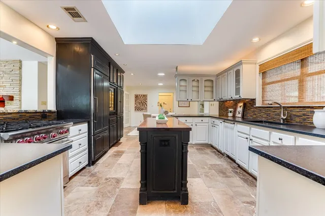 $2,495,000 | 3500 Taylors Drive, Austin, TX 78703