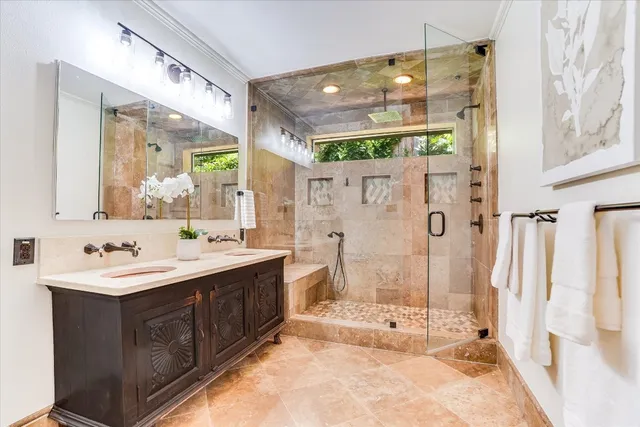 $2,495,000 | 3500 Taylors Drive, Austin, TX 78703