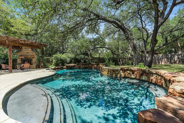 $2,495,000 | 3500 Taylors Drive, Austin, TX 78703