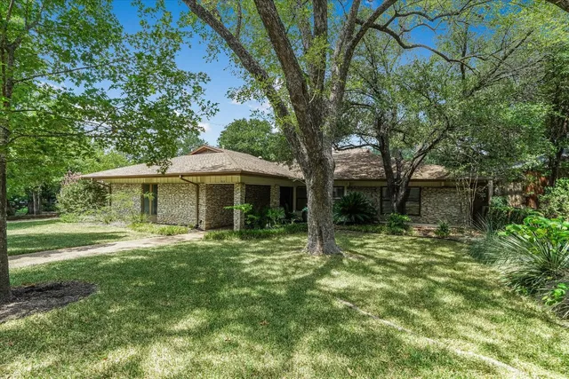 $2,495,000 | 3500 Taylors Drive, Austin, TX 78703