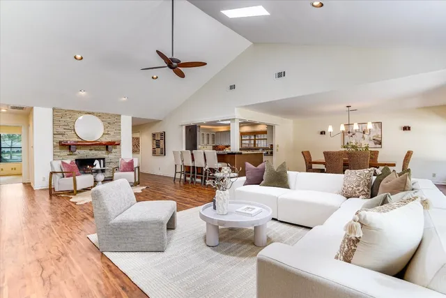 $2,495,000 | 3500 Taylors Drive, Austin, TX 78703