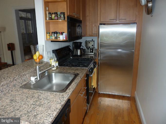 1821 Belmont Road Northwest, Unit 3 Washington, DC 20009 - Photo 5 of 10 Kitchen