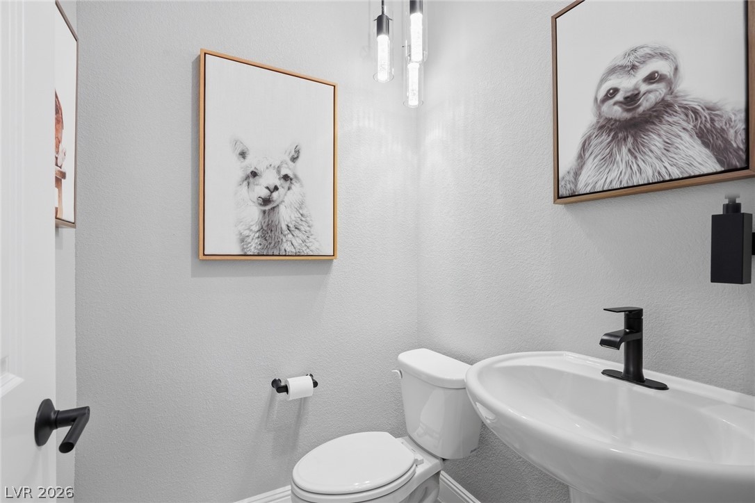 112 Springbough Lane Las Vegas, NV 89138 - Photo 20 of 41 Powder Bathroom