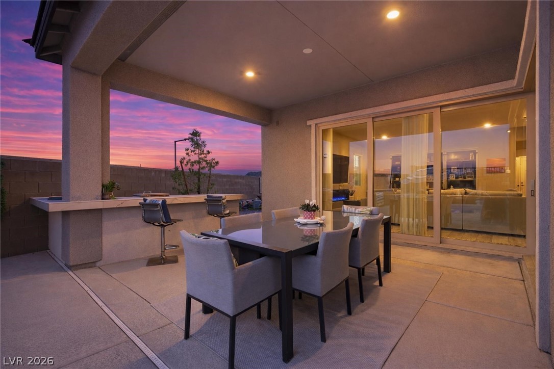 112 Springbough Lane Las Vegas, NV 89138 - Photo 32 of 41 Outdoor patio