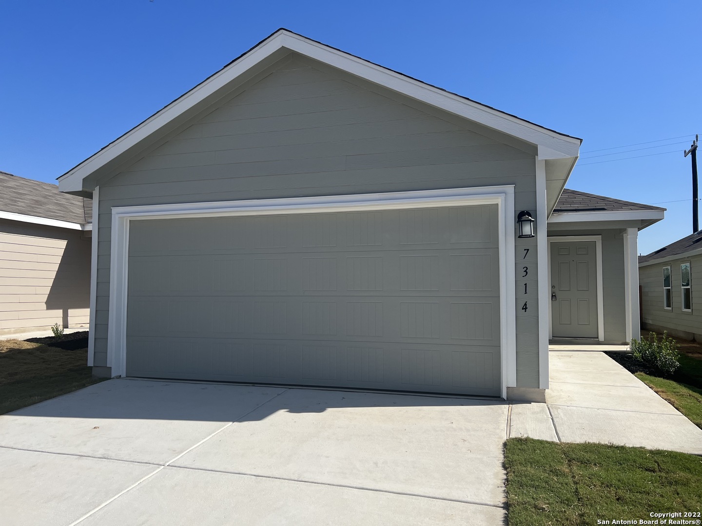 7314 Silos Ridge San Antonio, TX 78252 - Photo 3 of 45 a backyard of a house