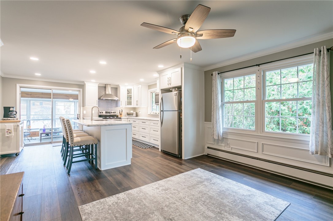 320 Winfield Road Irondequoit, NY 14622 - Photo 15 of 25