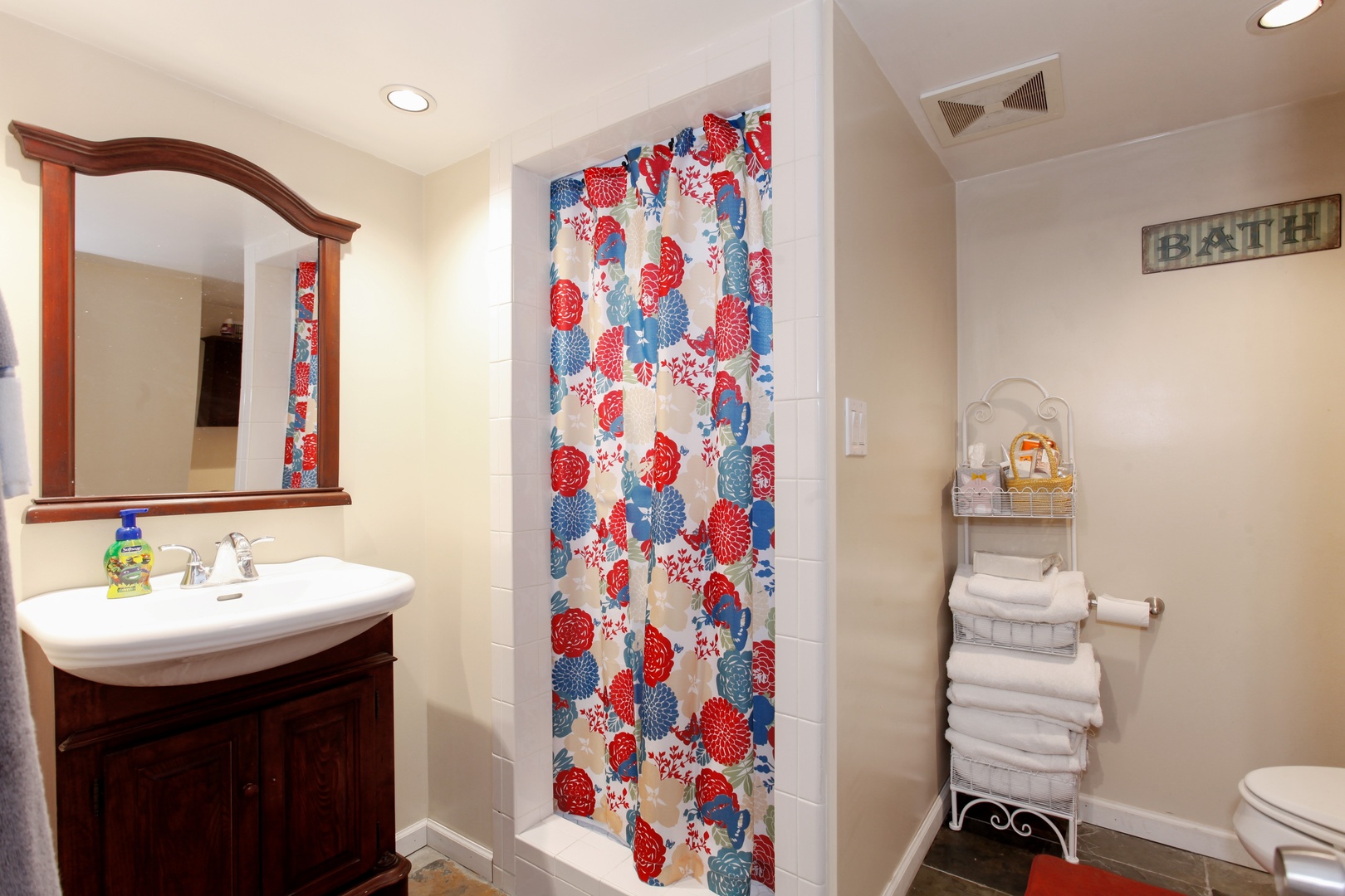 137 East Quincy Street Riverside, IL 60546 - Photo 9 of 14 a bathroom with a sink and a mirror
