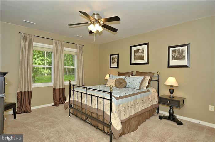 15428 Merrifields Lane Silver Spring, MD 20906 - Photo 19 of 27 Bedroom