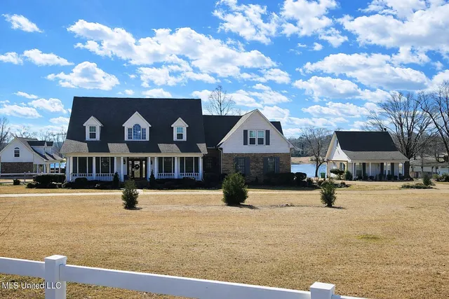 $625,000 | 1568 Maura Lane Southeast, Brookhaven, MS 39601