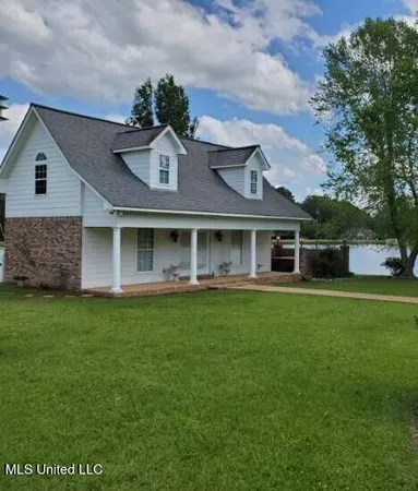 $599,000 | 1568 Maura Lane Southeast, Brookhaven, MS 39601