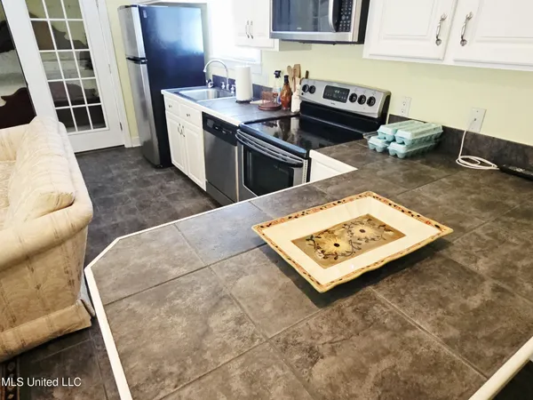 $599,000 | 1568 Maura Lane Southeast, Brookhaven, MS 39601