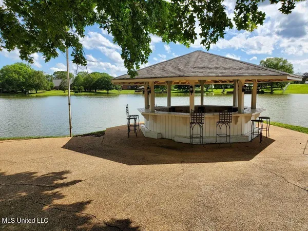 $599,000 | 1568 Maura Lane Southeast, Brookhaven, MS 39601