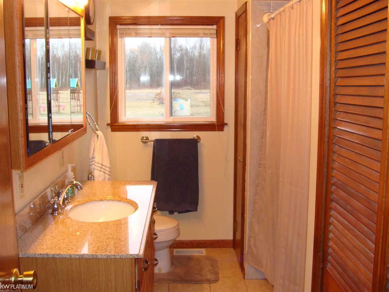 4065 Norman Road Fort Gratiot, MI 48059 - Photo 18 of 22 31312389-17.JPG