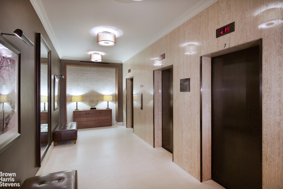 155 West 68th Street, Unit 28E Manhattan, NY 10023 - Photo 13 of 19