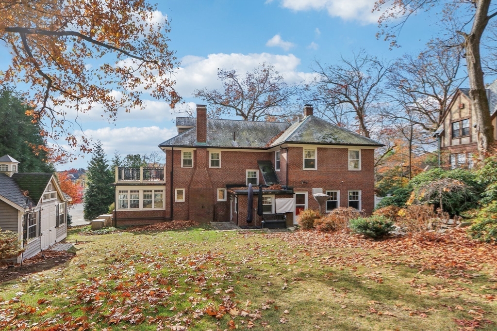 308 Prince Street Newton, MA 02465 - Photo 30 of 40 a front view of a house with garden