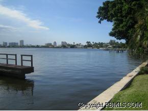770 South County Road Palm Beach, FL 33480 - Photo 3 of 4 a view of a lake from a balcony